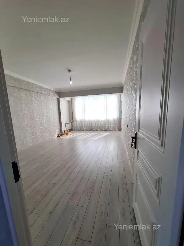 Satılır 2 otaqlı köhnə tikili 70 m²