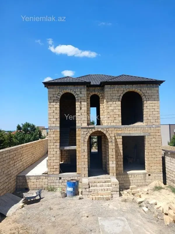 Satılır 5 otaqlı həyət evi 170 m²