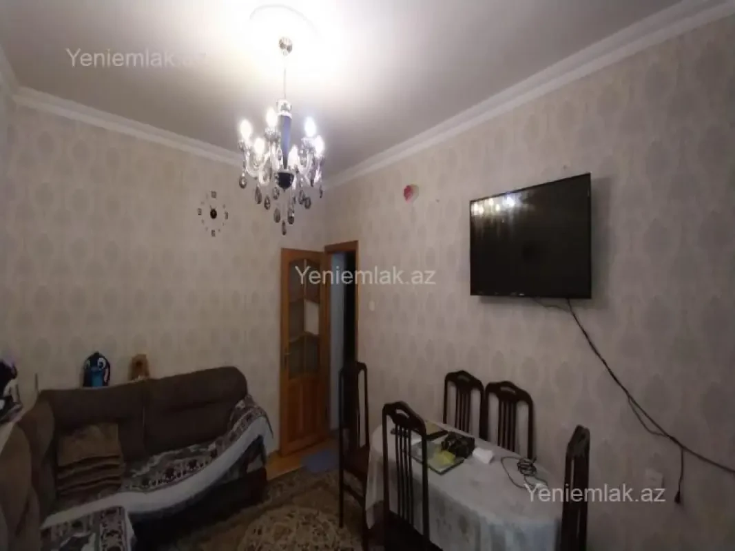 Satılır 3 otaqlı köhnə tikili 70 m²