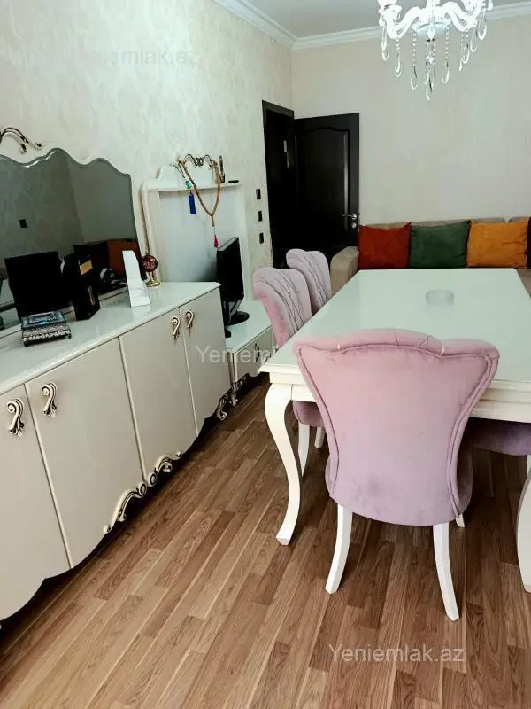 Satılır 3 otaqlı köhnə tikili 85 m²