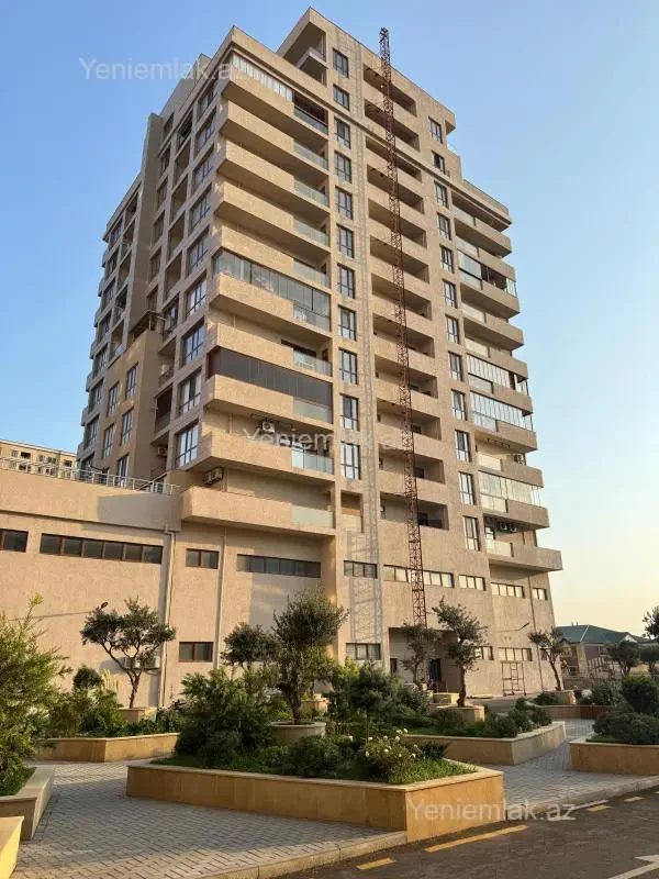 Satılır 3 otaqlı yeni tikili 135 m²