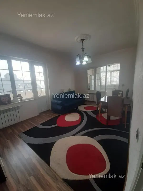 Satılır 2 otaqlı köhnə tikili 45 m²