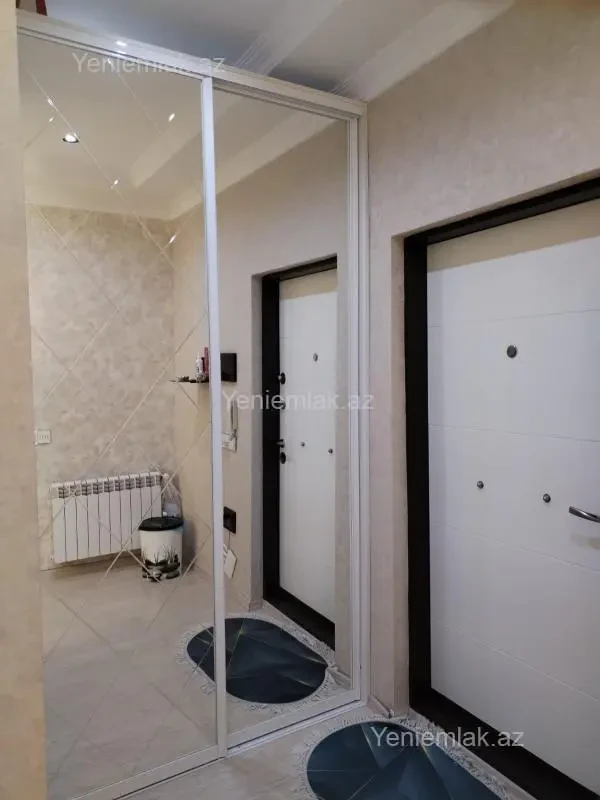 Satılır 3 otaqlı yeni tikili 77.7 m²