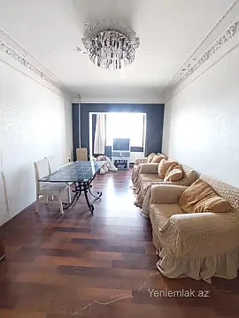 Satılır 2 otaqlı köhnə tikili 65 m² — Bakı, Nizami 2 otaq 65.00 m²