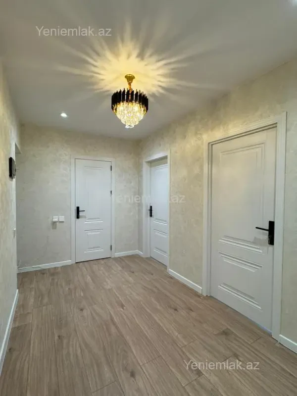 Satılır 3 otaqlı köhnə tikili 75 m²