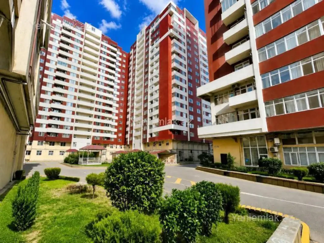 Satılır 2 otaqlı yeni tikili 80 m²