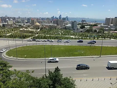 Satılır 3 otaqlı köhnə tikili 85 m² — Bakı, Yasamal 3 otaq 85.00 m²
