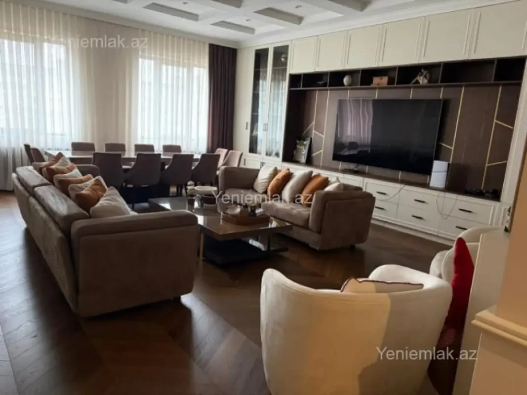 Satılır 6 otaqlı yeni tikili 200 m²