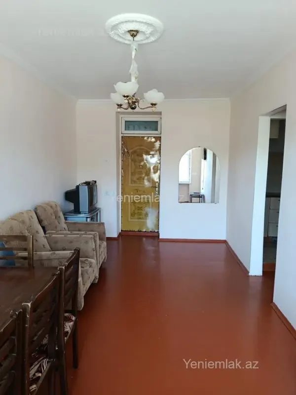 Satılır 2 otaqlı köhnə tikili 35 m²