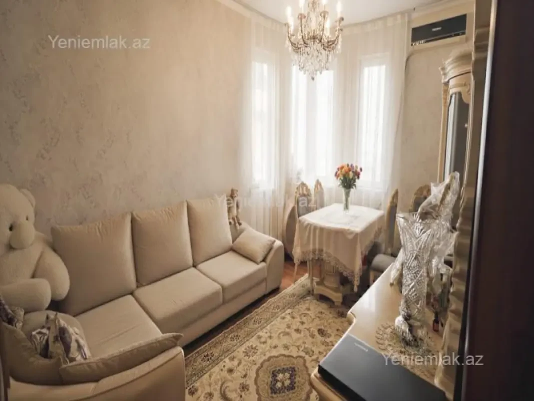 Satılır 2 otaqlı yeni tikili 60 m²