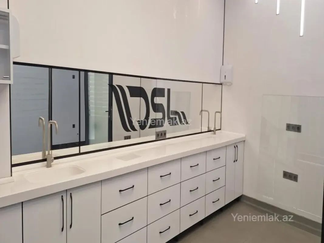 Satılır 8 otaqlı obyekt 275 m²