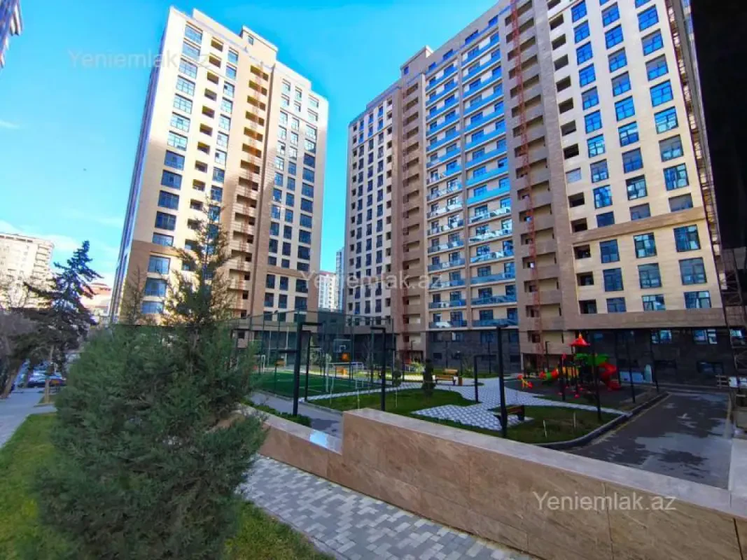Satılır 4 otaqlı yeni tikili 148.9 m²