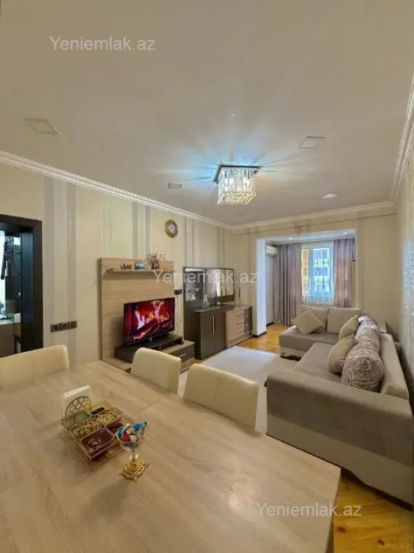 Satılır 2 otaqlı köhnə tikili 60 m²