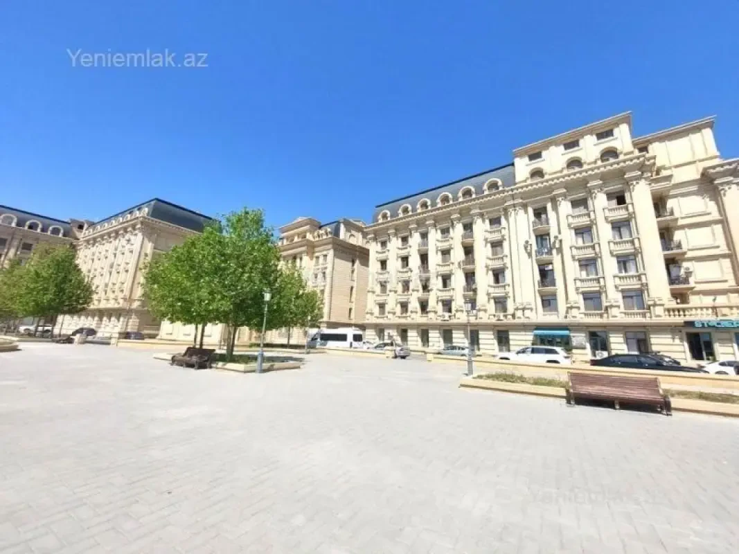 Satılır 4 otaqlı yeni tikili 140 m²