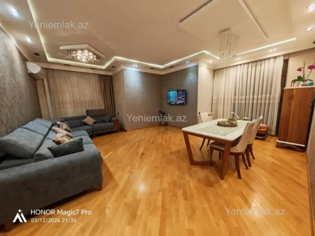 Satılır 3 otaqlı yeni tikili 121 m²