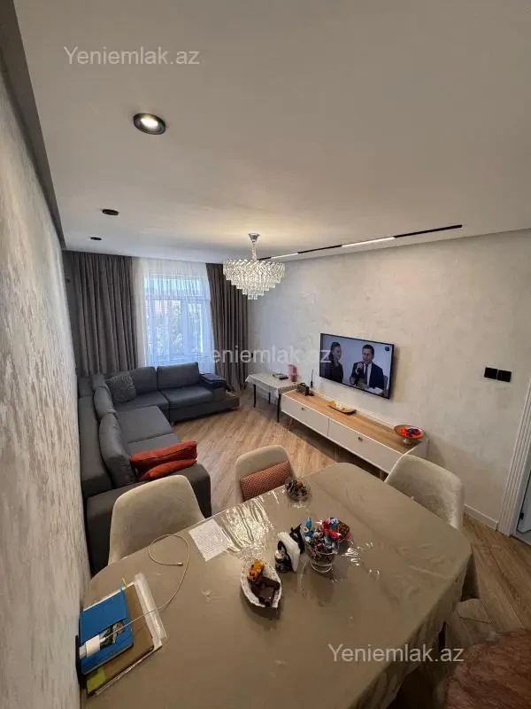 Satılır 3 otaqlı köhnə tikili 80 m²