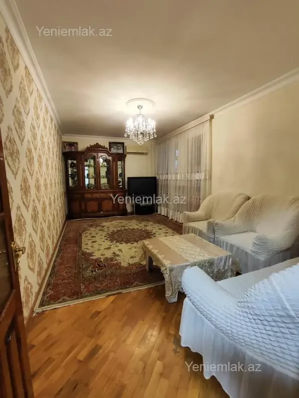 Satılır 4 otaqlı köhnə tikili 90 m²