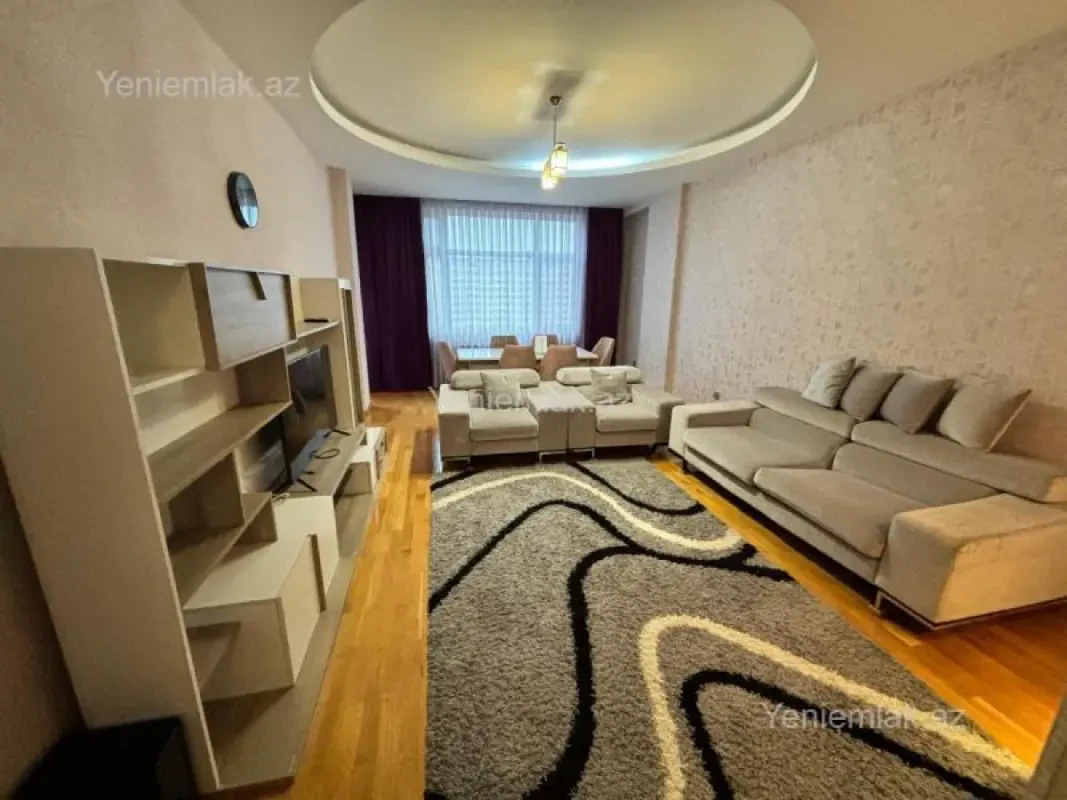 Satılır 3 otaqlı yeni tikili 150 m²