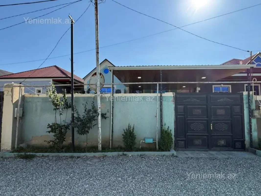 Satılır 3 otaqlı həyət evi 100 m²