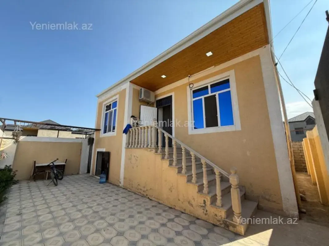 Satılır 3 otaqlı həyət evi 100 m²