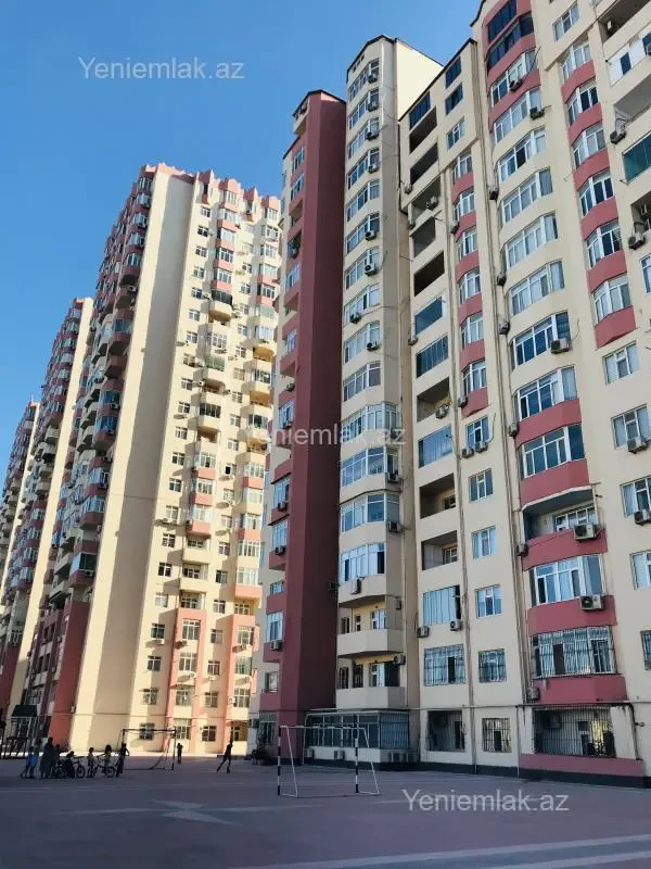 Satılır 5 otaqlı yeni tikili 250 m²