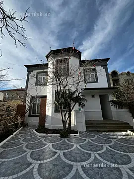Satılır 6 otaqlı həyət evi 200 m² — Bakı, Səbail 6 otaq 200.00 m²