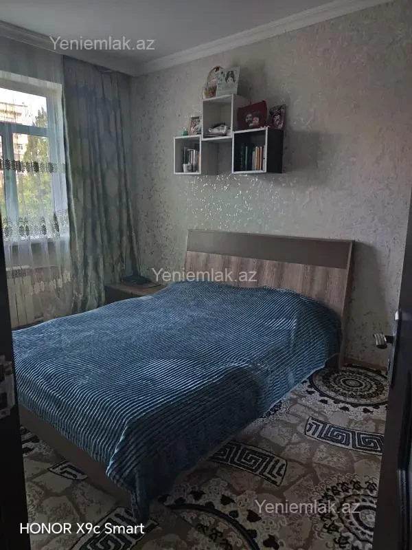 Satılır 3 otaqlı köhnə tikili 80 m²