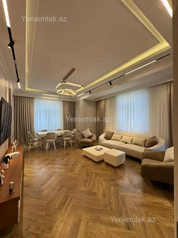 Satılır 4 otaqlı yeni tikili 166 m²