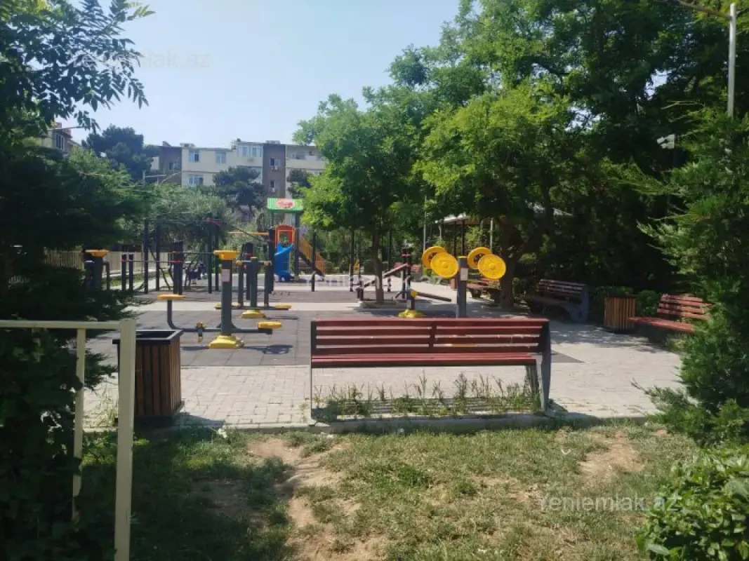 Satılır 1 otaqlı köhnə tikili 40 m²