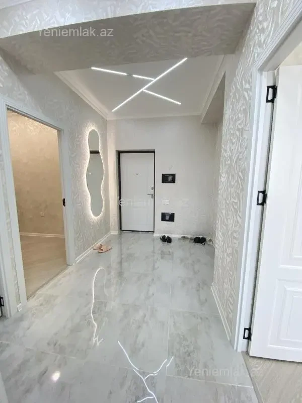 Satılır 3 otaqlı yeni tikili 80 m²