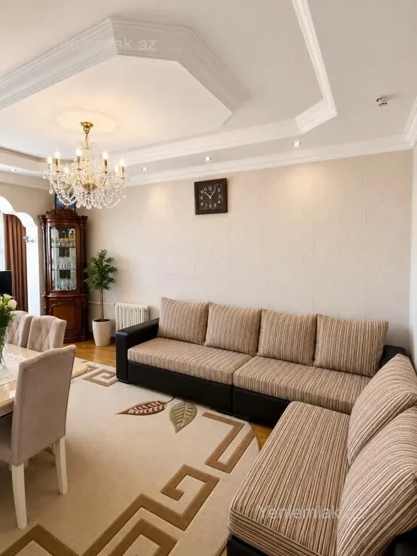 Satılır 3 otaqlı köhnə tikili 85 m²