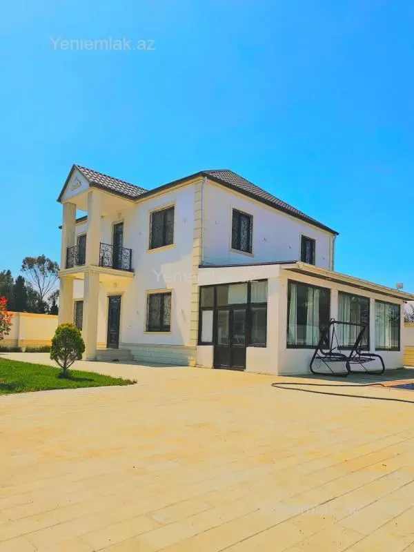 Satılır 6 otaqlı həyət evi 200 m²