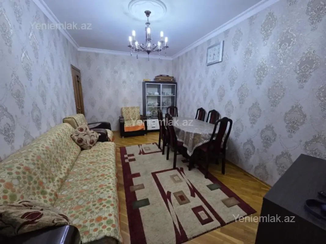 Satılır 3 otaqlı köhnə tikili 85 m²