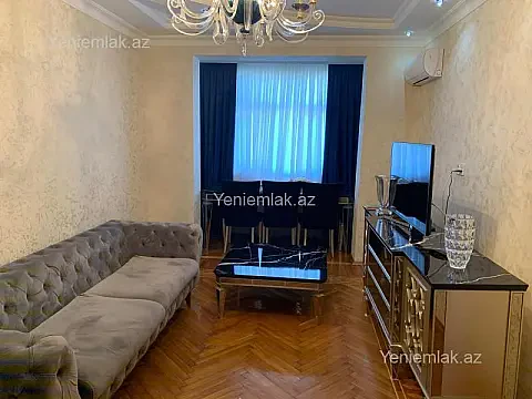 Satılır 9 otaqlı köhnə tikili 90 m² — Bakı, Nərimanov 9 otaq 90.00 m²