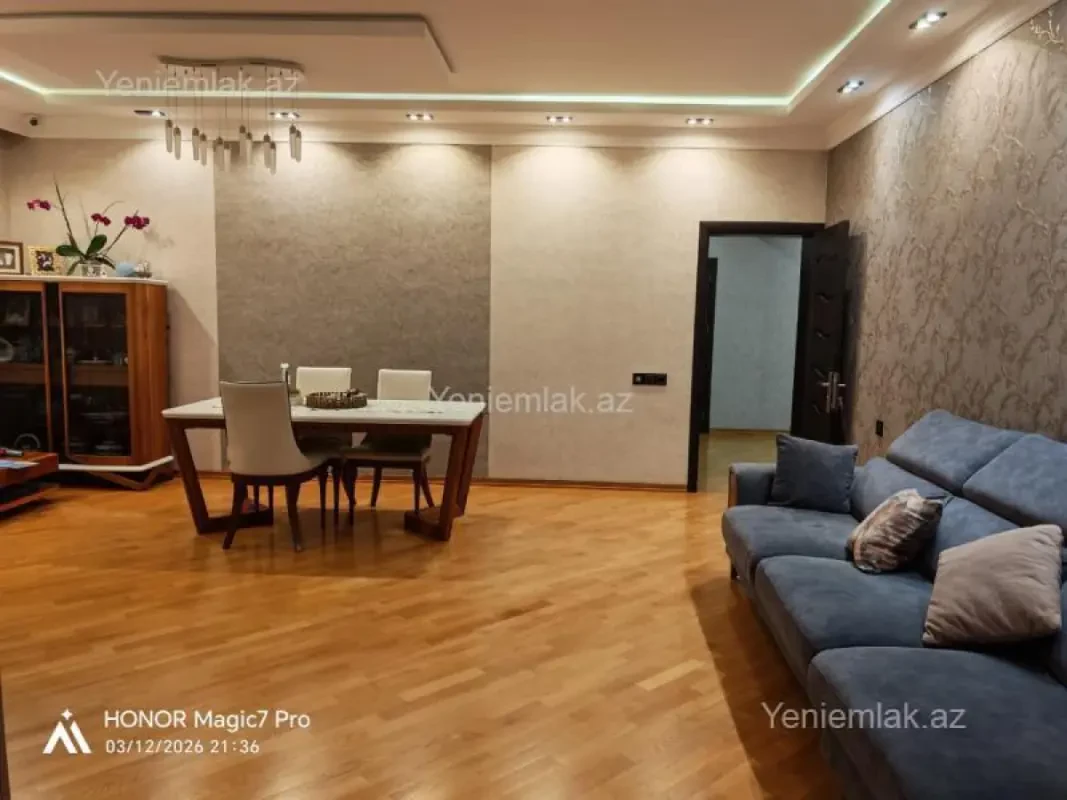 Satılır 3 otaqlı yeni tikili 120 m²