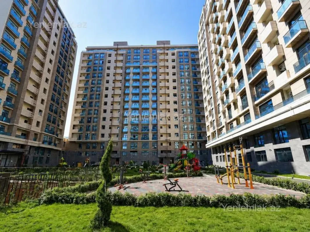 Satılır 4 otaqlı yeni tikili 160 m²