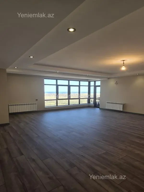 Satılır 3 otaqlı yeni tikili 136 m²