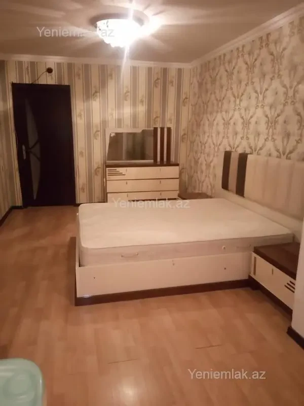 Satılır 3 otaqlı köhnə tikili 63 m²