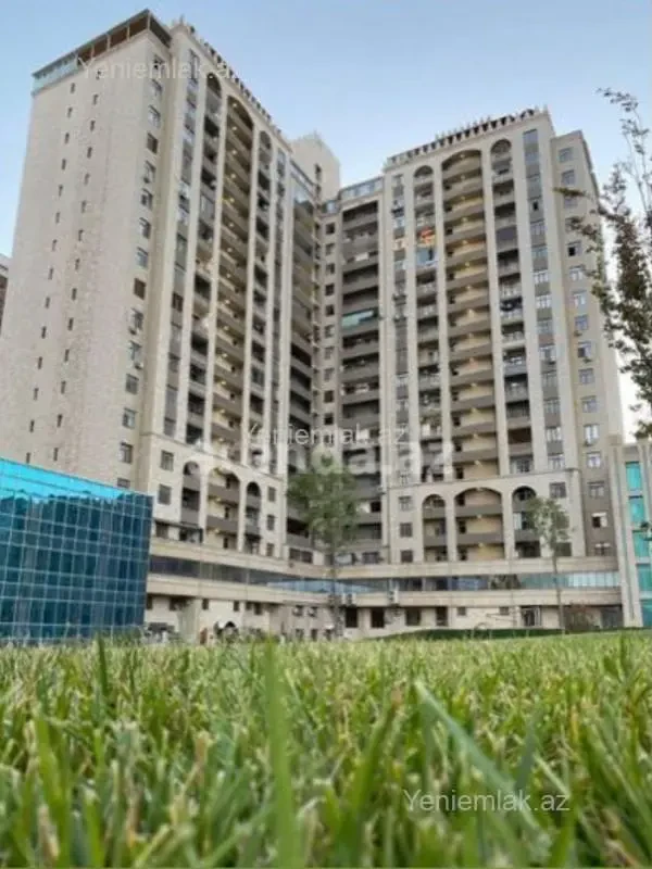 Satılır 2 otaqlı yeni tikili 70 m²
