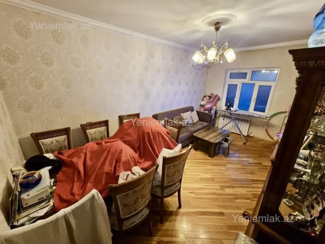 Satılır 2 otaqlı köhnə tikili 55 m²