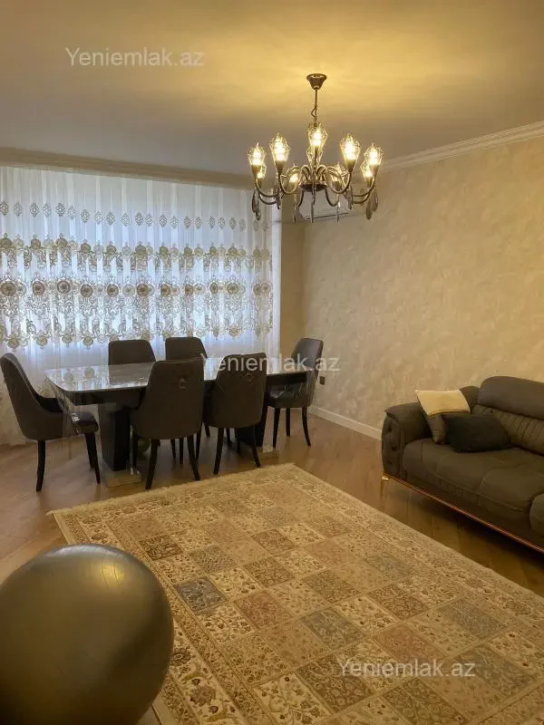 Satılır 4 otaqlı köhnə tikili 90 m²