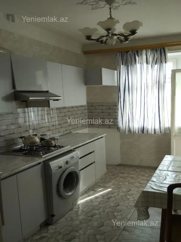 Satılır 2 otaqlı köhnə tikili 55 m²