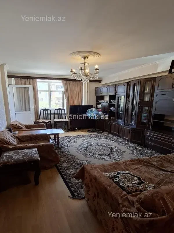 Satılır 2 otaqlı köhnə tikili 52 m²