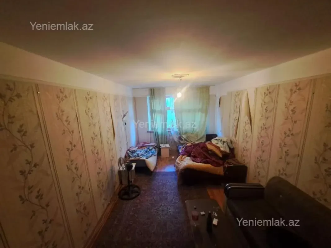 Satılır 1 otaqlı köhnə tikili 30 m²
