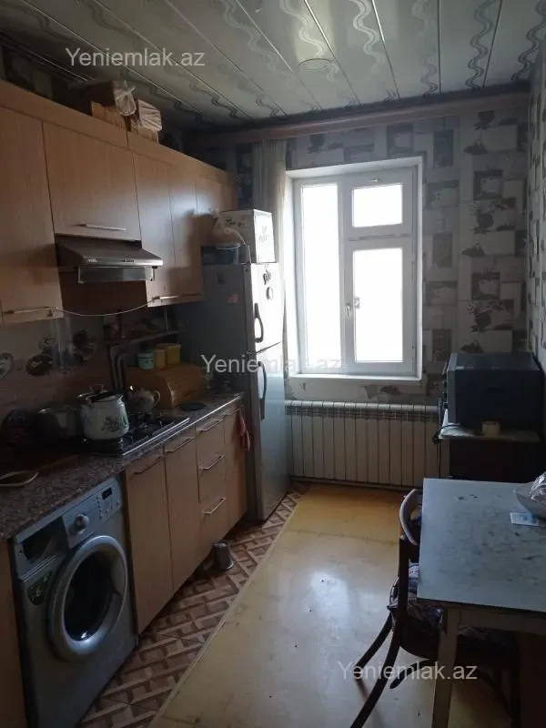 Satılır 2 otaqlı köhnə tikili 57.2 m²