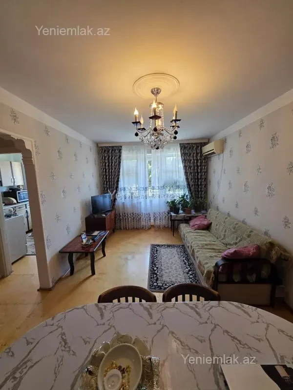 Satılır 2 otaqlı köhnə tikili 50 m²