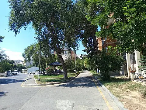 Satılır 3 otaqlı köhnə tikili 70 m² — Bakı, Nizami 3 otaq 70.00 m²