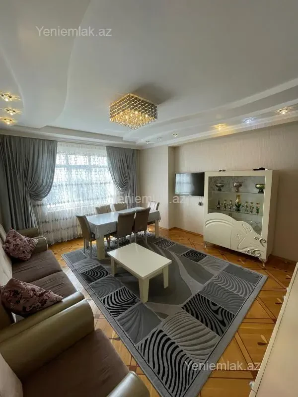 Satılır 3 otaqlı yeni tikili 90 m²