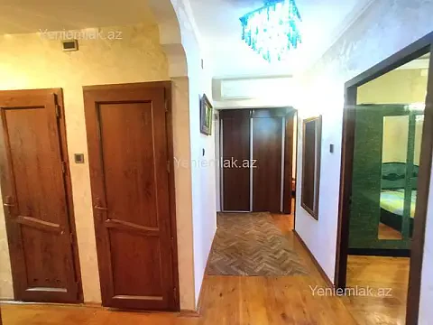 Satılır 4 otaqlı köhnə tikili 96 m² — Sumqayıt, 9-cu mikrorayon 4 otaq 96.00 m²