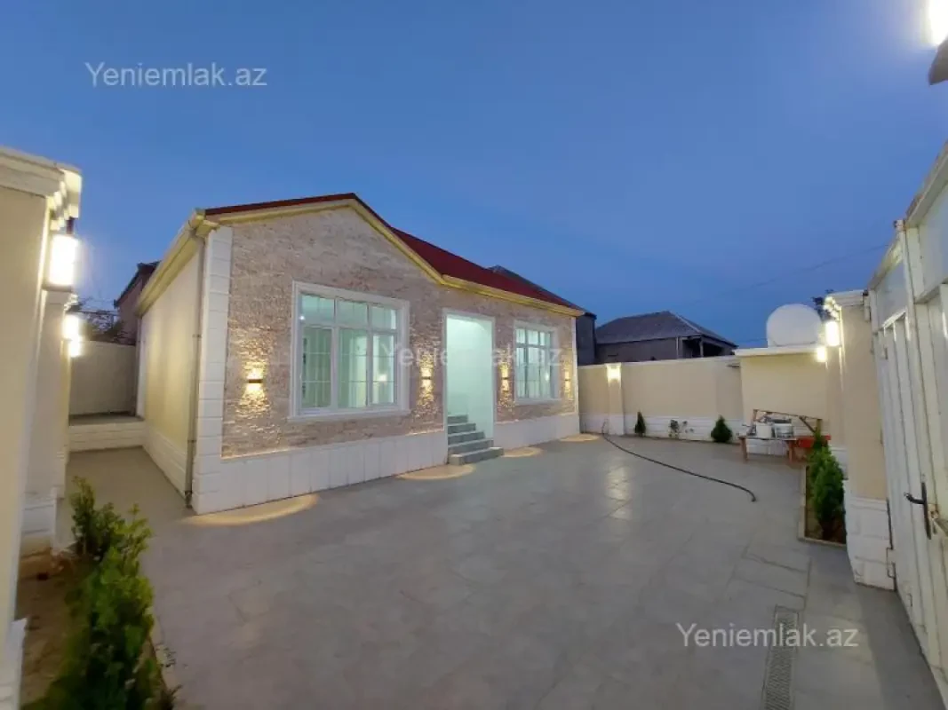 Satılır 4 otaqlı həyət evi 105 m²